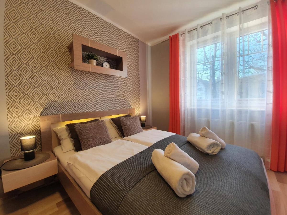 Apartamenty Sun&Fun Rezydencja Pod Debami Nad Lomnica 1B I 2B- Blisko Centrum I Sklepow W Otoczeniu Zieleni Karpacz Exterior photo