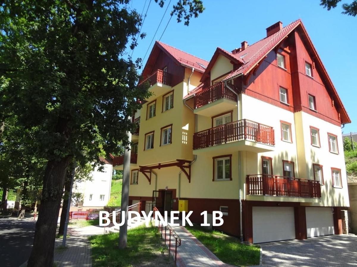 Apartamenty Sun&Fun Rezydencja Pod Debami Nad Lomnica 1B I 2B- Blisko Centrum I Sklepow W Otoczeniu Zieleni Karpacz Exterior photo